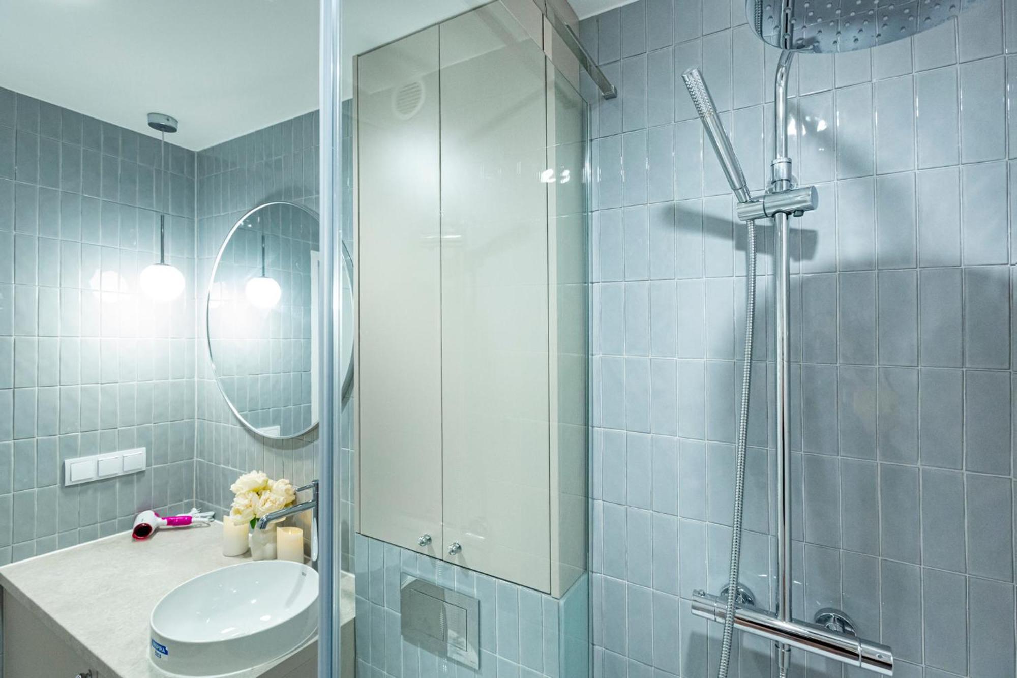 Batorego Grey - Stacja Metra 300m - Bezplatny Parking Apartament Warszawa